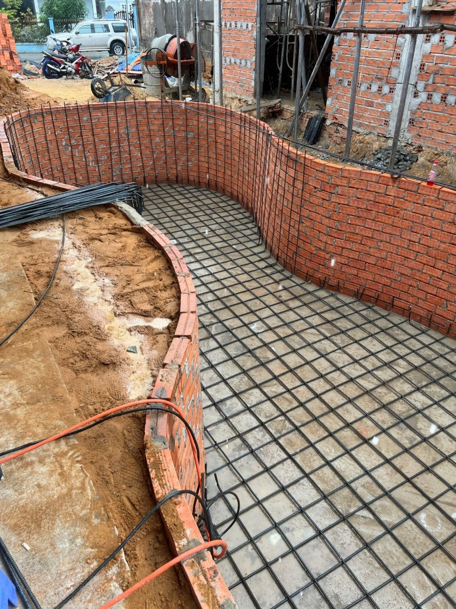 thiết kế thi công hồ cá Koi